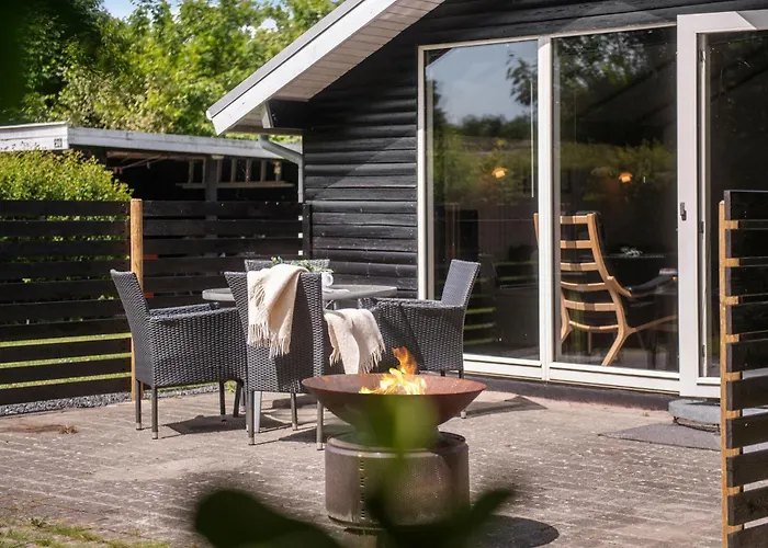 Hébergement de vacances Two Bedroom Beautiful In *